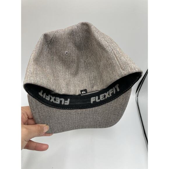 Quicksilver Hat Flex Fit One Size Fits All Gray Embroidered Logo - Picture 4 of 6